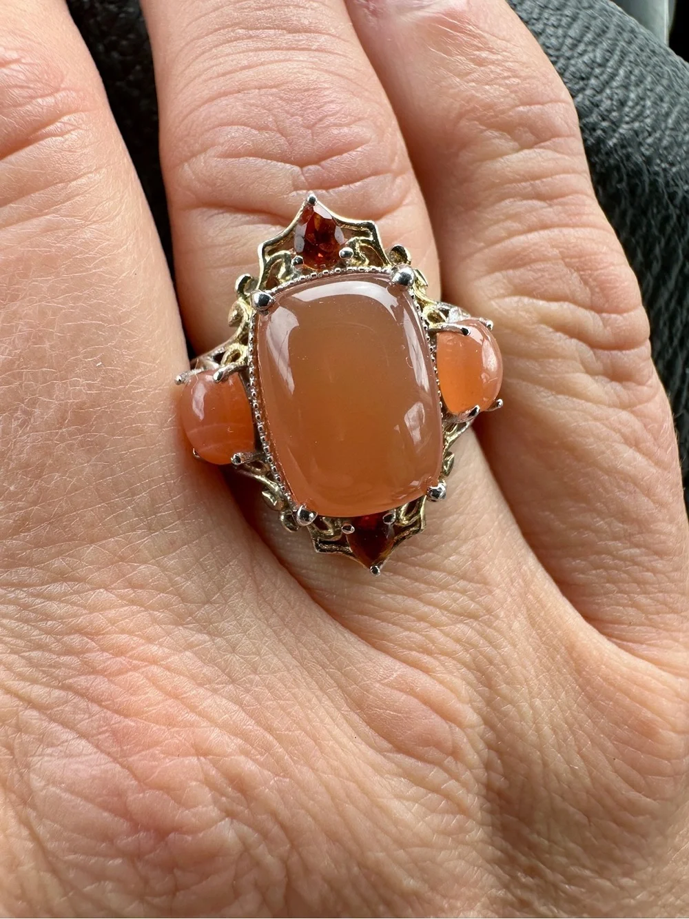 Statement Piece! Vintage-style cocktail ring in Sterling Silver